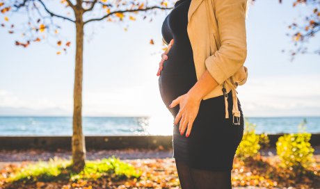 Quand commencer la sophrologie pendant la grossesse ? 